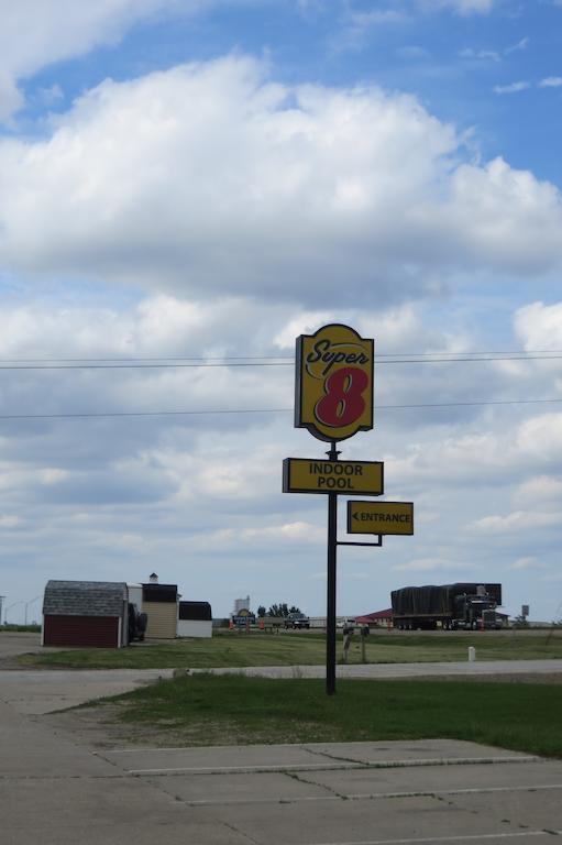 Super 8 By Wyndham Grinnell Ia Εξωτερικό φωτογραφία